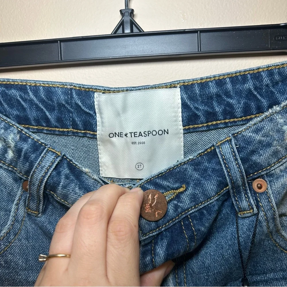 One Teaspoon Jacksons Mid Waist Wide Leg Denim Shorts size 27